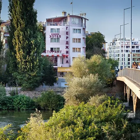 Family Gerdjika Szálloda