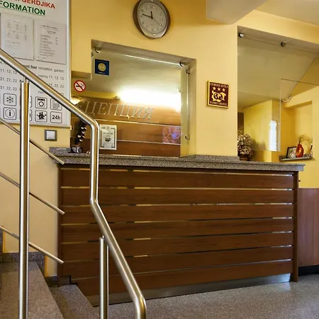 Family Gerdjika فندق